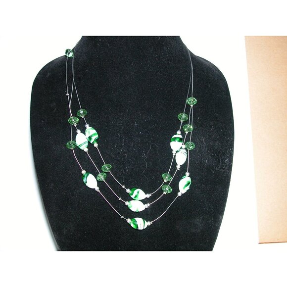 Green & White Glass Bead Multi-Strand Necklace With Adjustable Silver Lobster Cl - Picture 2 of 5